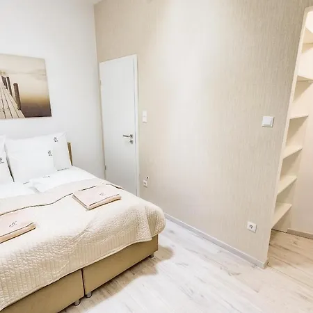 Apartment D.five Kiraly Street Superior With View Budapest